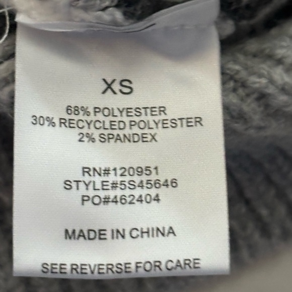 NWT Pink Rose super soft Gray and White Button-Up Nordic print Cardigan - XS - Picture 8 of 9